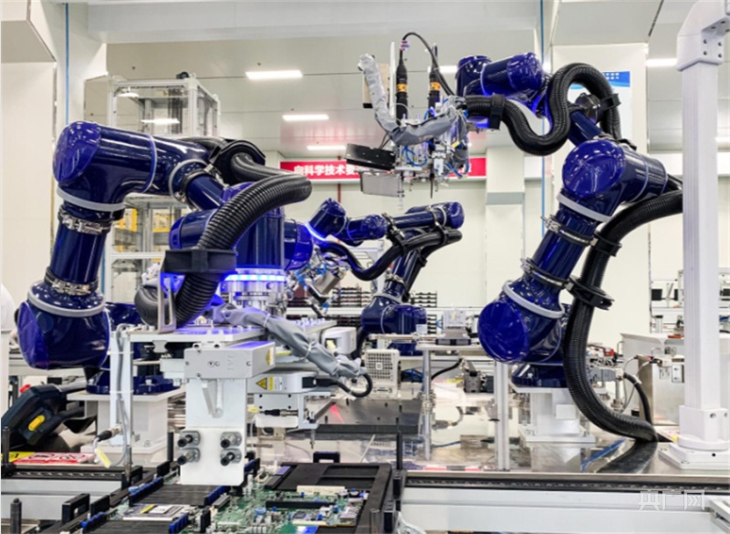 大時(shí)代下的沈陽(yáng) 智能科技重振裝備雄風(fēng)，善鄰相伴共筑幸福家園